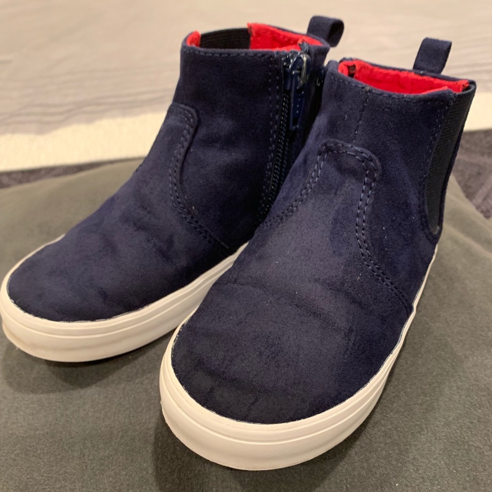Toddler boot sneaker color navy blue
